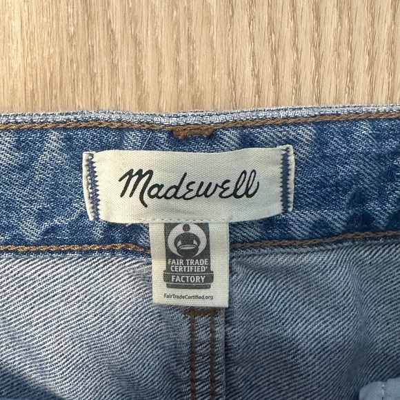 Madewell Darted Barrel Leg Jeans - Picture 2 of 4